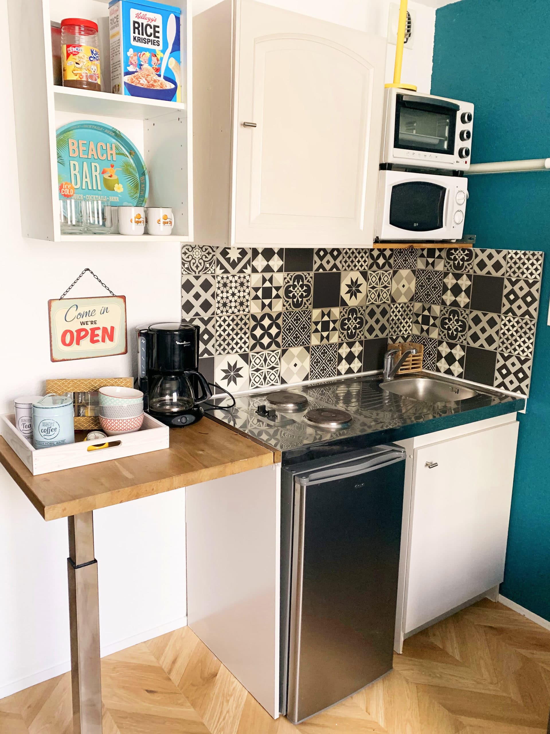 Kitchenette-studio-wormy-scaled (1)